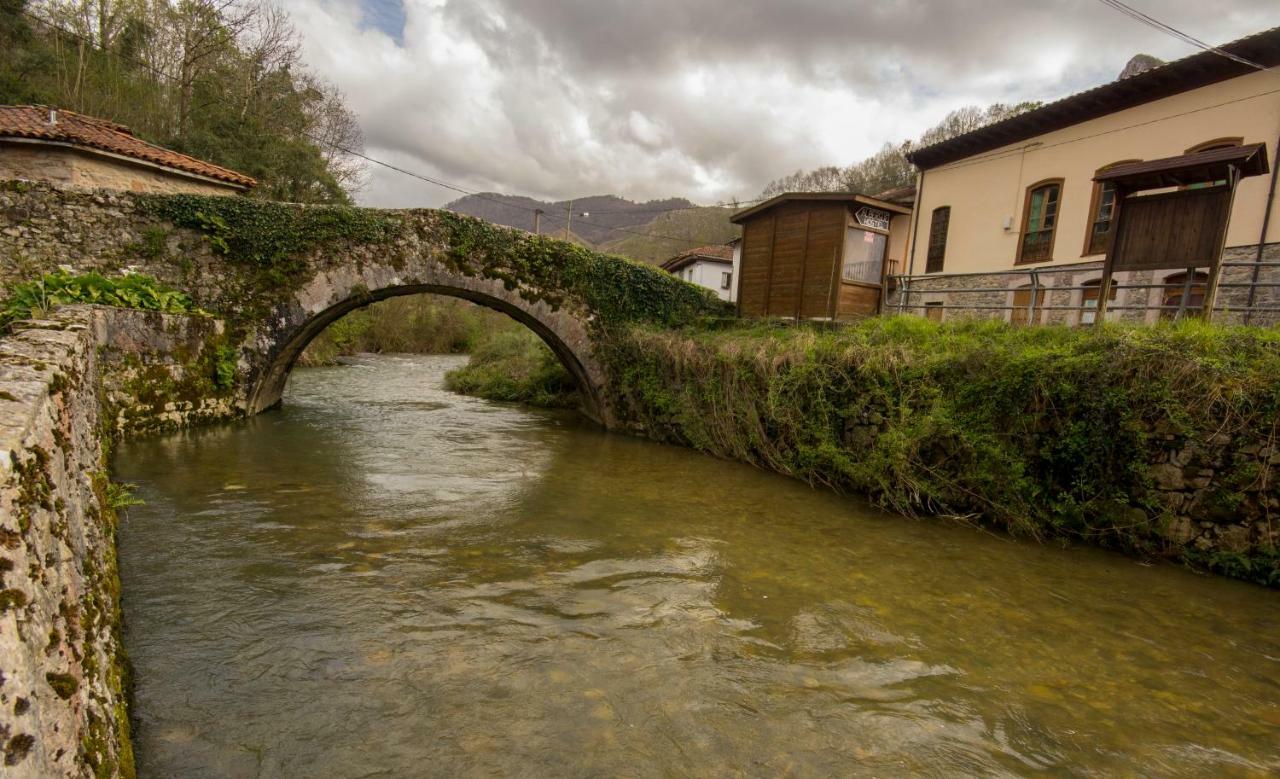 Alojamiento covadonga La Riera  Exterior foto